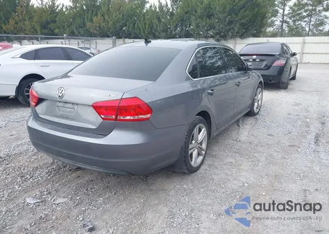 2015 Volkswagen Passat 2.0L Tdi Se z USA, uszkodzony, nr VIN 1VWBV7A33FC034644